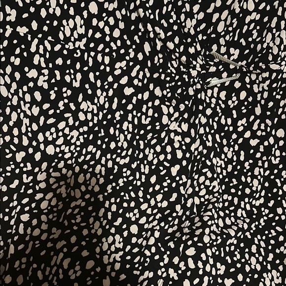 KATE and LILY SZ 16W Black and White Patterned Dress - Picture 6 of 9